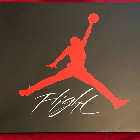 Jordan 4 - Picture 4 of 4